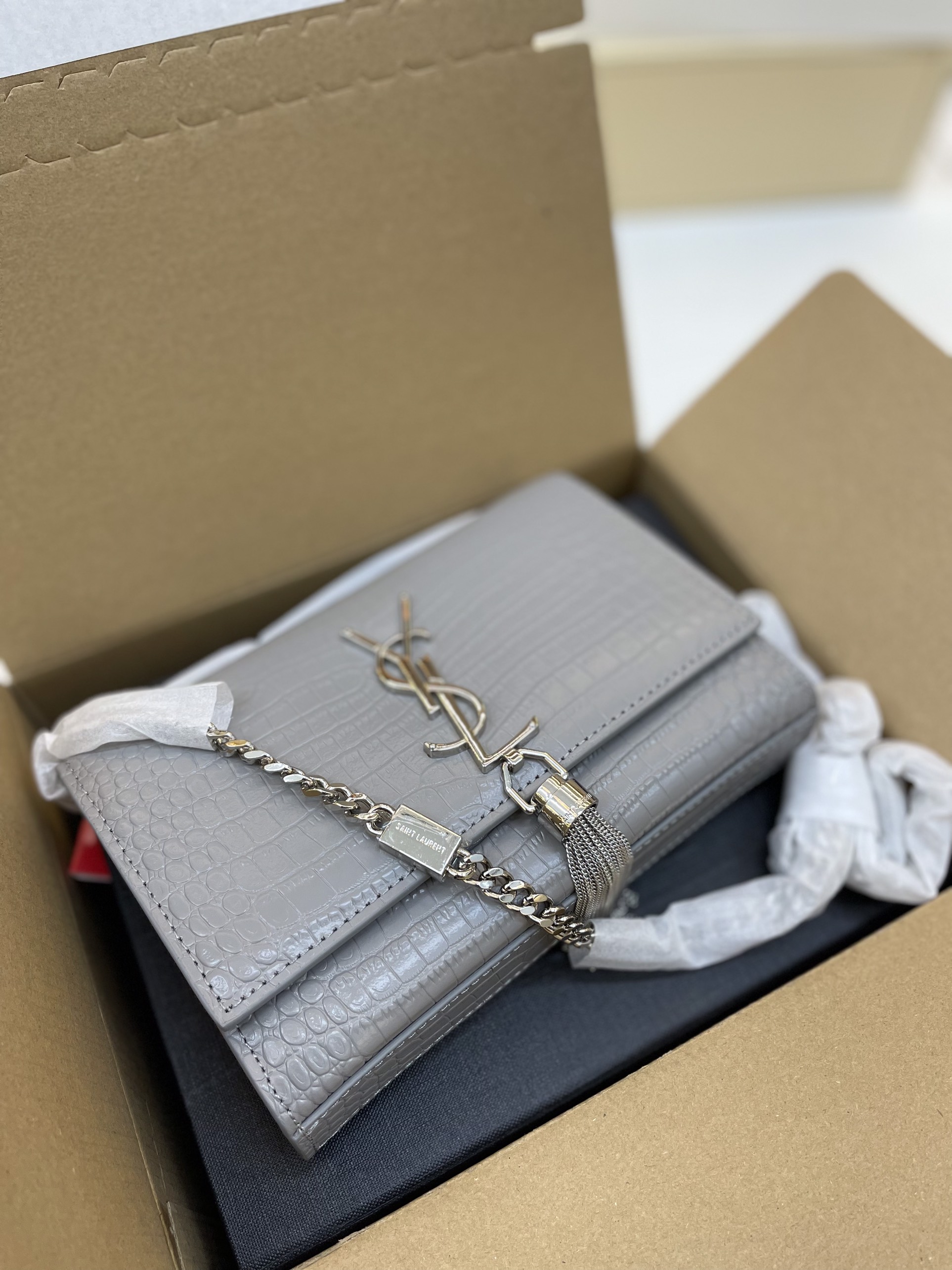 Túi Xách YSL Kate Super Chain Bag Size 20cm